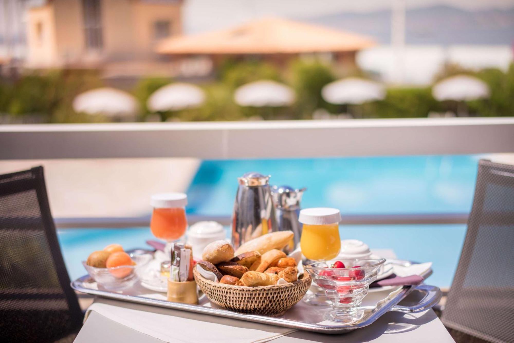 Best Western Plus La Marina Saint-Raphaël Zewnętrze zdjęcie