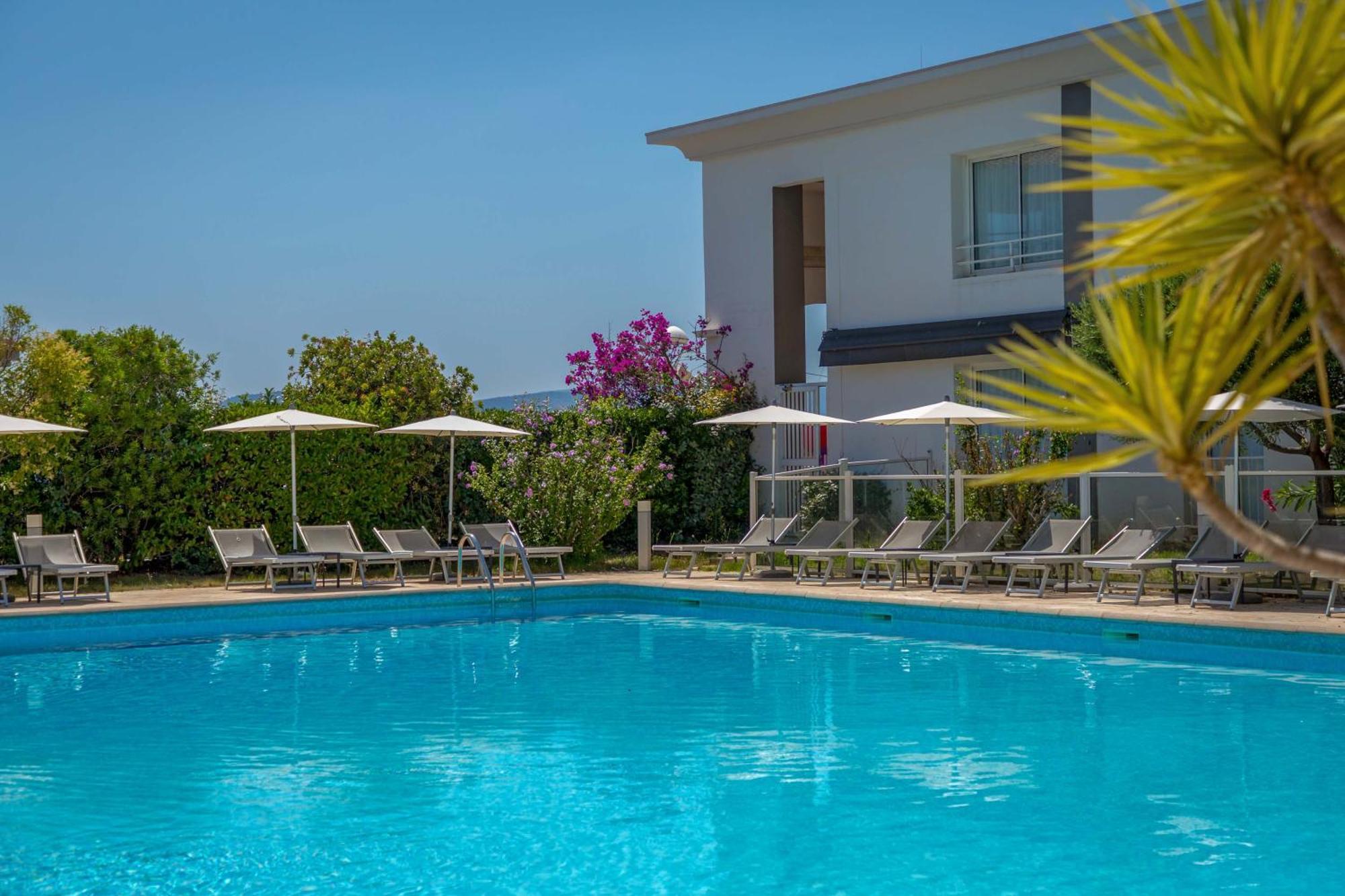 Best Western Plus La Marina Saint-Raphaël Zewnętrze zdjęcie