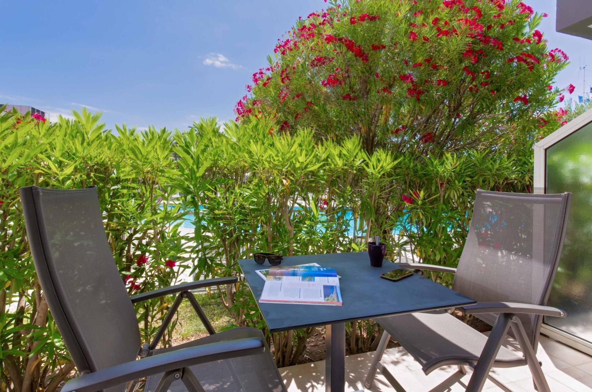 Best Western Plus La Marina Saint-Raphaël Zewnętrze zdjęcie