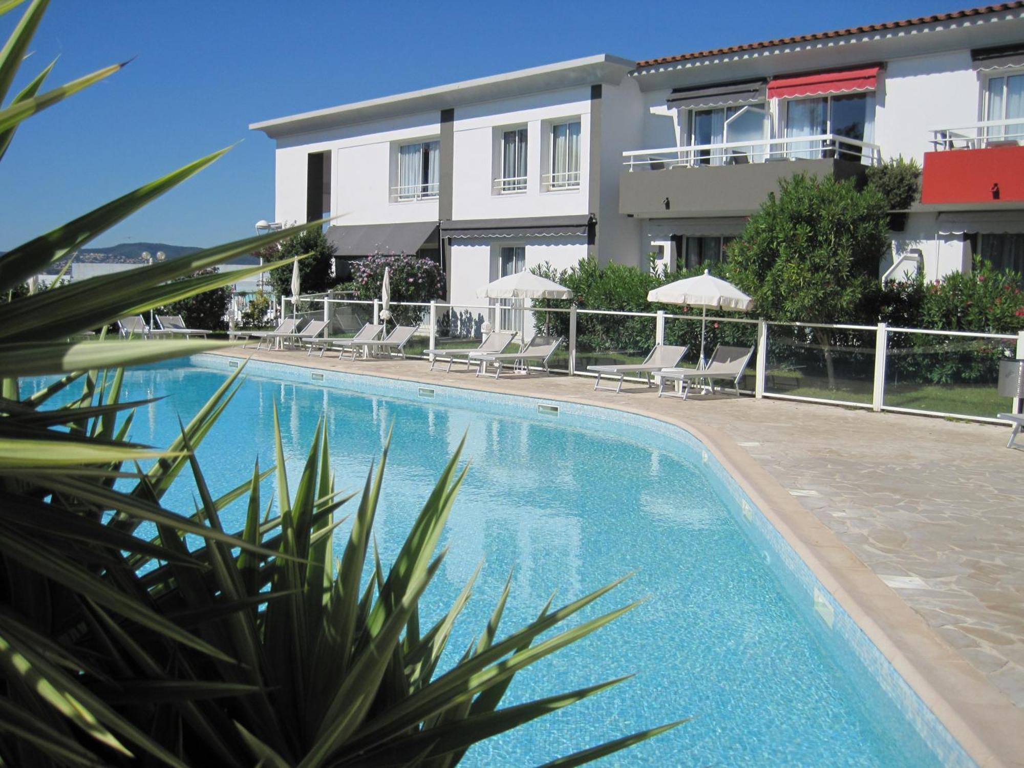 Best Western Plus La Marina Saint-Raphaël Zewnętrze zdjęcie